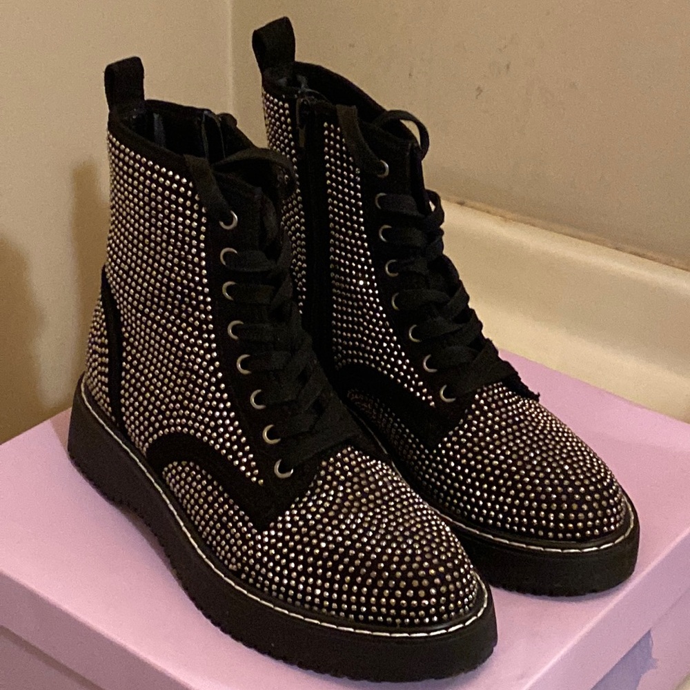 BLING BLING MADDEN GIRL BOOTS SIZE 6 1/2